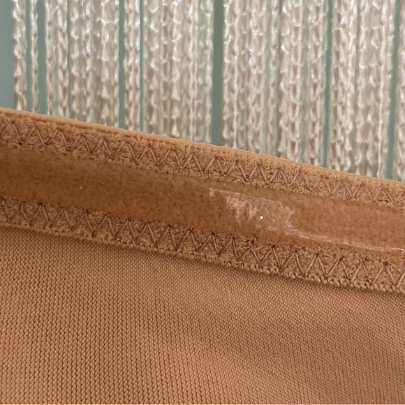 Calvin Klein Nude Hidden Wire Chemise NWT Size Small - Picture 9 of 17